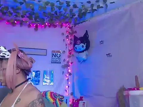 Snapshot of Nikol_Twink02 chatting on 14, 6, 2026 Nikol Twink02 online show from 14, 6, 2026
