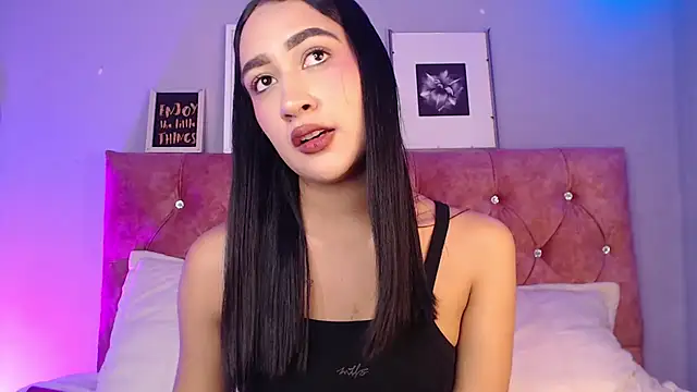 Snapshot of Nikirouse chatting on 20, 6, 2026 Nikirouse online show from 20, 6, 2026