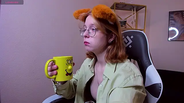 FoxxyyPolly online show from 19, 6, 2026