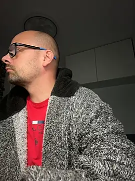 NakedAndrewHot online show from 7, 6, 2026