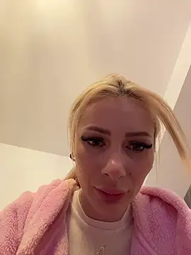 AngieShae online show from 17, 5, 2026