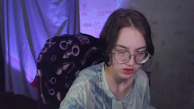 Snapshot of Alessa_Kiss chatting on 5, 6, 2026 Alessa Kiss online show from 5, 6, 2026