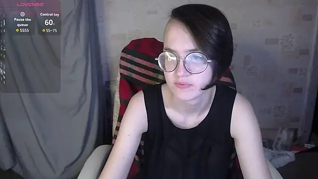 Snapshot of Alessa_Kiss chatting on 21, 6, 2026 Alessa Kiss online show from 21, 6, 2026