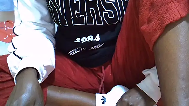 Snapshot of lufuno1523 chatting on 28, 6, 2026 lufuno1523 online show from 28, 6, 2026