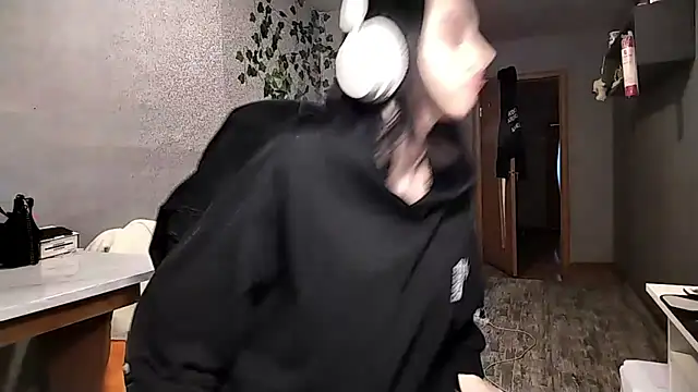 NightFoxxx online show from 16, 6, 2026