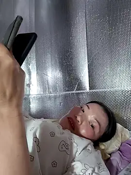 Snapshot of -Trici- chatting on 2, 6, 2026 -Trici- online show from 2, 6, 2026