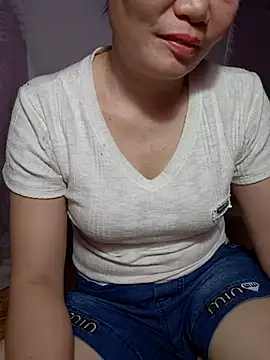 Snapshot of -Trici- chatting on 26, 6, 2026 -Trici- online show from 26, 6, 2026