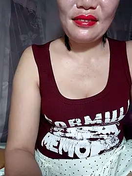 Snapshot of -Trici- chatting on 13, 7, 2026 -Trici- online show from 13, 7, 2026
