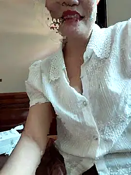 Snapshot of -Trici- chatting on 22, 7, 2026 -Trici- online show from 22, 7, 2026