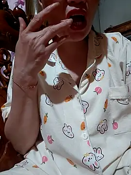 Snapshot of -Trici- chatting on 26, 7, 2026 -Trici- online show from 26, 7, 2026