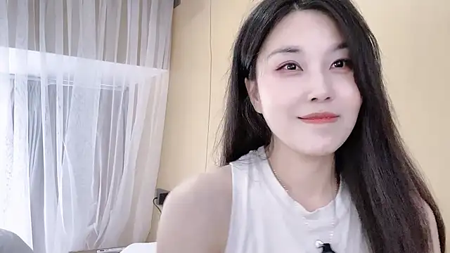 Snapshot of Emma_qiqi chatting on 19, 5, 2026 Emma qiqi online show from 19, 5, 2026