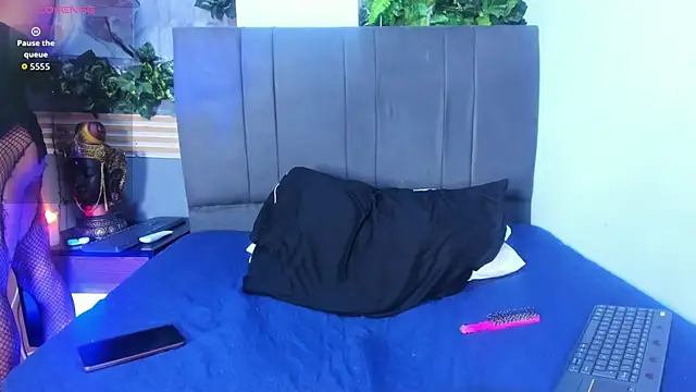 lily dark   online show from 20, 6, 2026