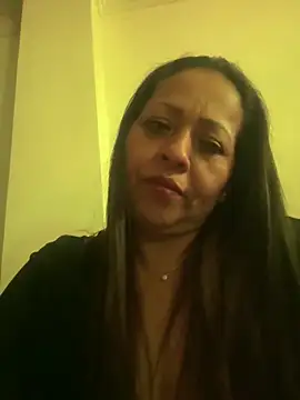 Snapshot of katialatimaecha chatting on 15, 6, 2026 katialatimaecha online show from 15, 6, 2026