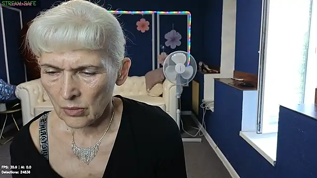 Snapshot of Nia_Natur chatting on 3, 7, 2026 Nia Natur online show from 3, 7, 2026