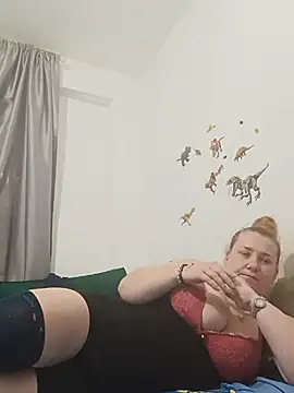 JuliaBestX online show from 9, 6, 2026