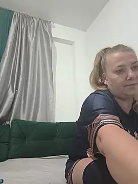 Snapshot of JuliaBestX chatting on 23, 7, 2026 JuliaBestX online show from 23, 7, 2026