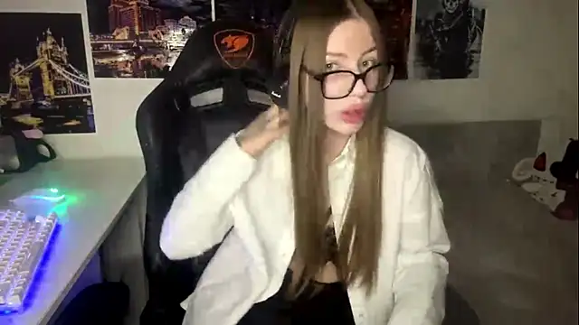 Snapshot of SonyaVixx chatting on 14, 5, 2026 SonyaVixx online show from 14, 5, 2026