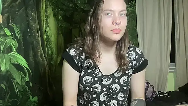 Snapshot of mo0ngoddess chatting on 18, 1, 2025 mo0ngoddess online show from 18, 1, 2025