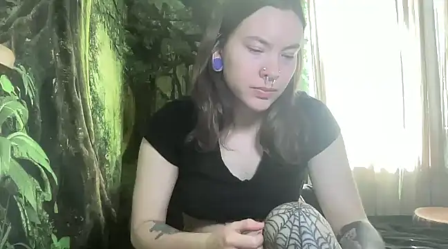 Snapshot of mo0ngoddess chatting on 15, 2, 2025 mo0ngoddess online show from 15, 2, 2025