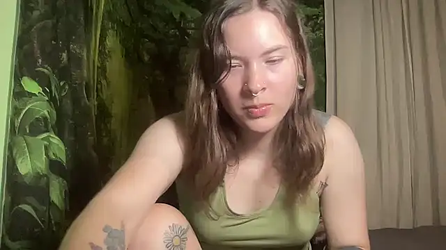 Snapshot of mo0ngoddess chatting on 20, 9, 2025 mo0ngoddess online show from 20, 9, 2025