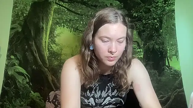 Snapshot of mo0ngoddess chatting on 6, 6, 2026 mo0ngoddess online show from 6, 6, 2026