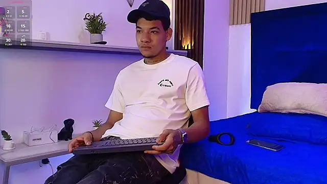 Snapshot of bick_jhonn chatting on 6, 6, 2026 bick jhonn online show from 6, 6, 2026