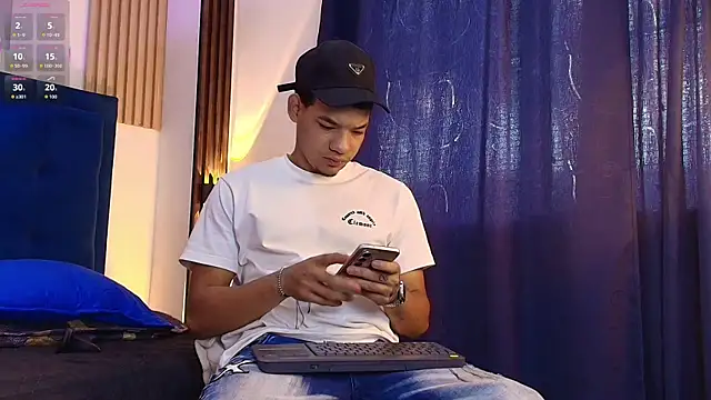 Snapshot of bick_jhonn chatting on 8, 6, 2026 bick jhonn online show from 8, 6, 2026