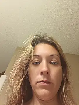 missbellastar online show from 22, 6, 2026