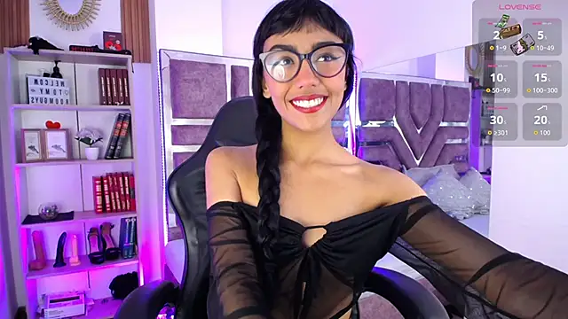 Snapshot of Violett_Gardenn chatting on 10, 6, 2026 Violett Gardenn online show from 10, 6, 2026