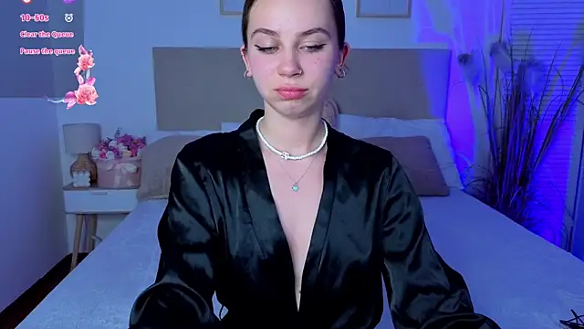 Snapshot of Littledoll1 chatting on 22, 6, 2026 Littledoll1 online show from 22, 6, 2026