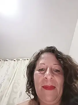 Snapshot of Nikki_milf69 chatting on 4, 6, 2026 Nikki milf69 online show from 4, 6, 2026