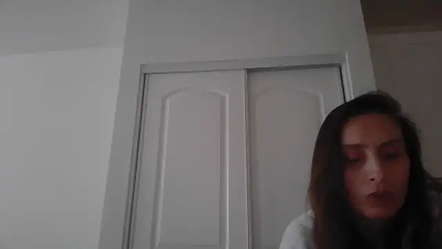 Snapshot of Luxeluvly chatting on 13, 5, 2026 Luxeluvly online show from 13, 5, 2026