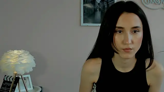 DelphineDowst online show from 17, 6, 2026