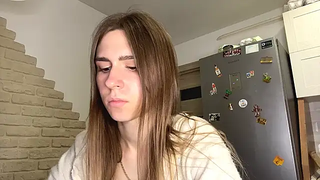 ZaraGuyette online show from 18, 5, 2026