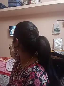 Snapshot of pirainilla chatting on 3, 7, 2026 pirainilla online show from 3, 7, 2026