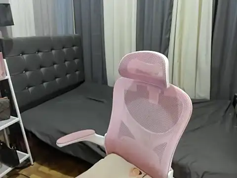 XTsUncutMargauxX online show from 21, 5, 2026