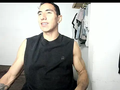 Snapshot of aquiles04 chatting on 23, 5, 2026 aquiles04 online show from 23, 5, 2026