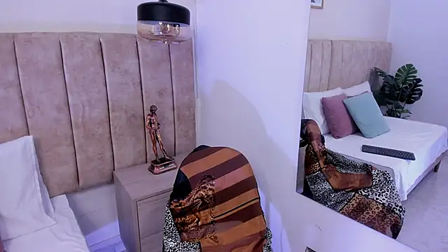 DinahCarter online show from 16, 6, 2026