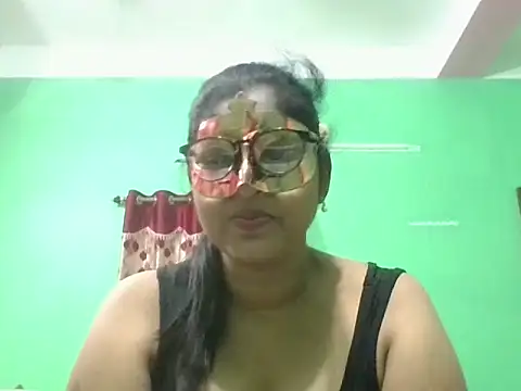 Snapshot of Kavya17 chatting on 9, 6, 2026 Kavya17 online show from 9, 6, 2026