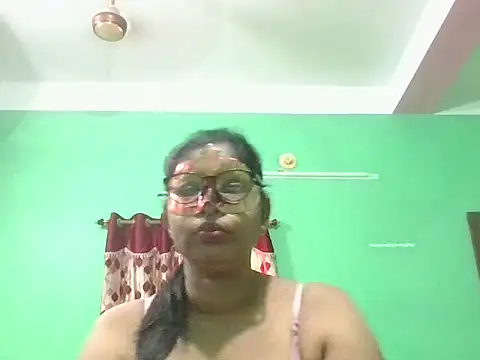 Snapshot of Kavya17 chatting on 10, 6, 2026 Kavya17 online show from 10, 6, 2026