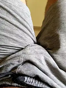 1Horny Boy1 online show from 15, 5, 2026