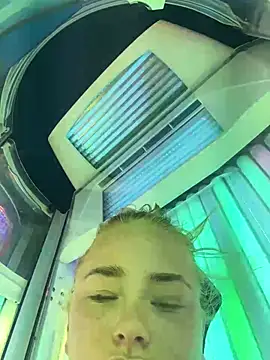 miaflowerxx online show from 1, 6, 2026