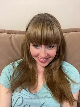 Snapshot of Kamilochka29511 chatting on 17, 5, 2026 Kamilochka29511 online show from 17, 5, 2026