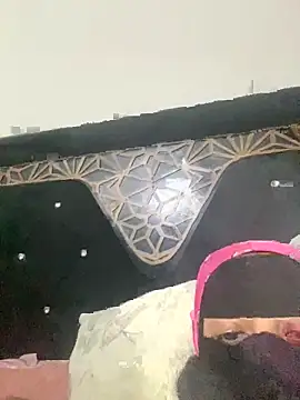 BrunetteQueen1 online show from 1, 6, 2026