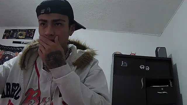 Snapshot of Fenix_hardcock chatting on 19, 5, 2026 Fenix hardcock online show from 19, 5, 2026