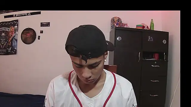 Snapshot of Fenix_hardcock chatting on 19, 6, 2026 Fenix hardcock online show from 19, 6, 2026