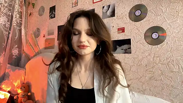 CarleenColley online show from 16, 5, 2026