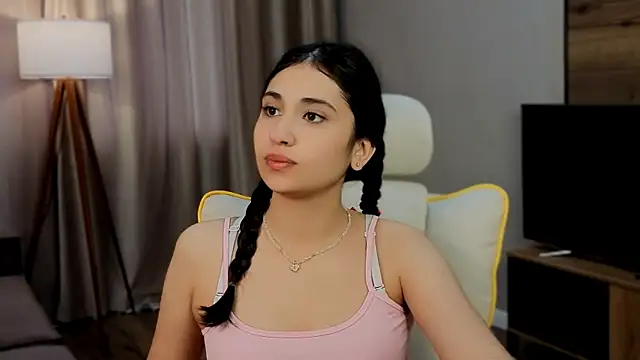 Snapshot of honeylanaa chatting on 5, 6, 2026 honeylanaa online show from 5, 6, 2026