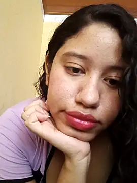 Snapshot of Vera_Phone chatting on 14, 5, 2026 Vera Phone online show from 14, 5, 2026
