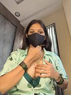 Snapshot of kaira_noty chatting on 2, 6, 2026 kaira noty online show from 2, 6, 2026